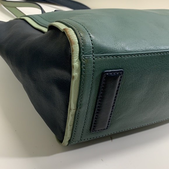 Fossil Woman’s Emma Leather Tote - Picture 10 of 15